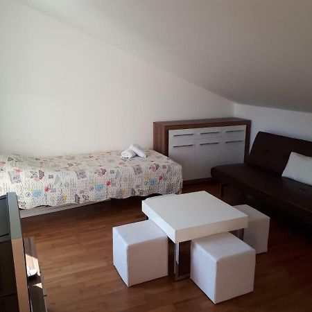 Apartament Ruzmarinka 4* Baška Zewnętrze zdjęcie