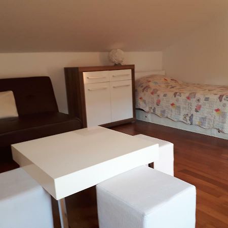 Apartament Ruzmarinka 4* Baška Zewnętrze zdjęcie