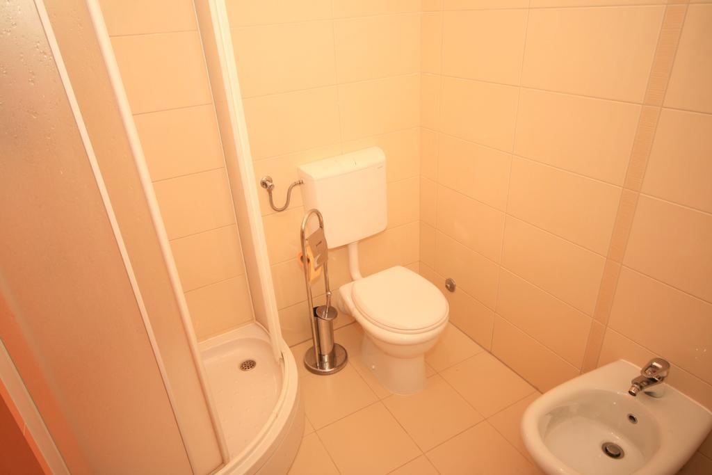 Apartament Ruzmarinka 4* Baška Zewnętrze zdjęcie
