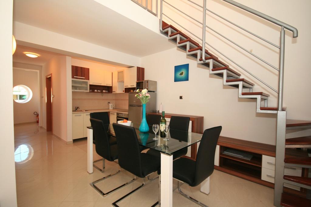 Apartament Ruzmarinka 4* Baška Zewnętrze zdjęcie