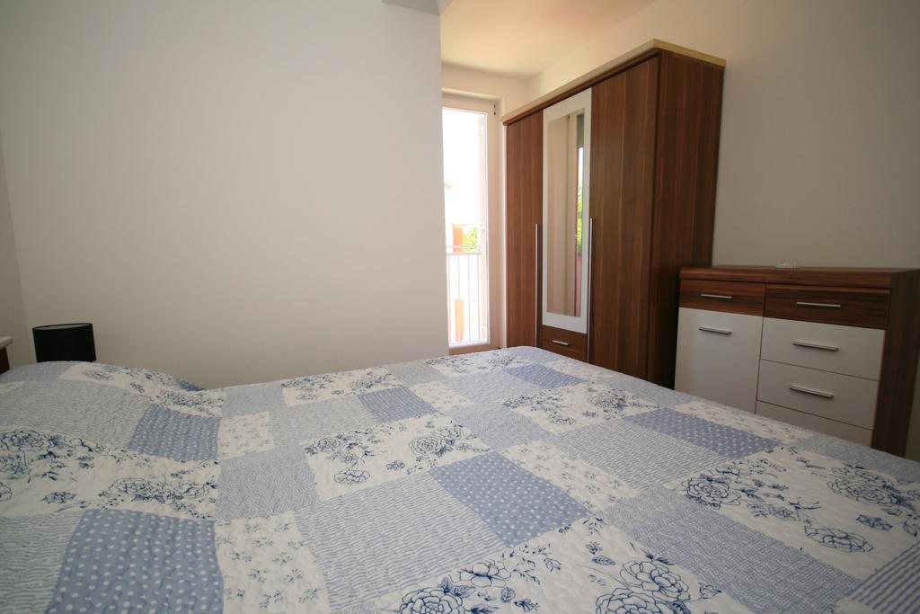 Apartament Ruzmarinka 4* Baška Zewnętrze zdjęcie