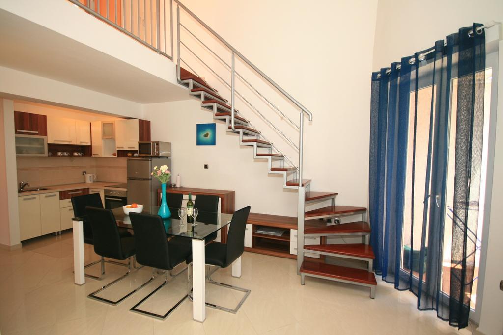 Apartament Ruzmarinka 4* Baška Zewnętrze zdjęcie