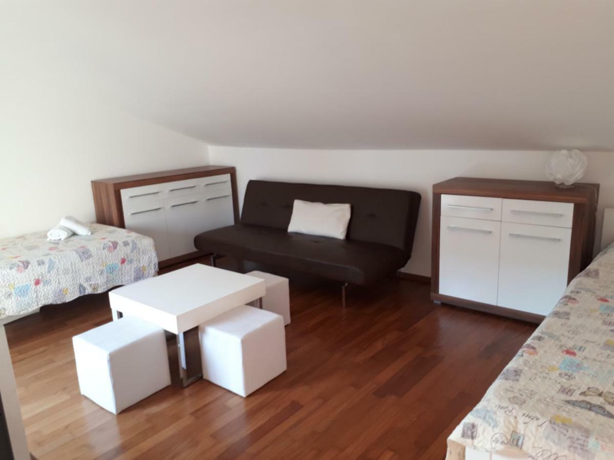 Apartament Ruzmarinka 4* Baška Zewnętrze zdjęcie